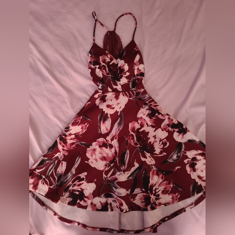 Mini lace dress